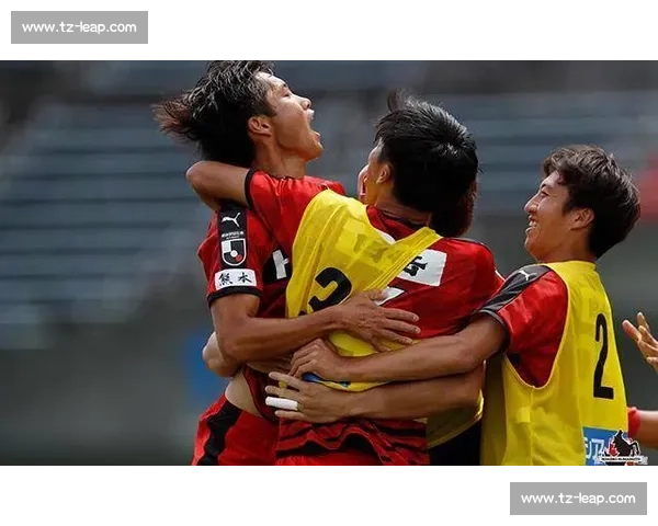 熊本深红主场迎战横滨FC攻防博弈看点解析赛前前瞻与走势预测 熊本深红主场迎战横滨FC攻防博弈看点解析赛前前瞻与走势预测